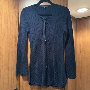 White House Black Market Navy XS Top Lace Up Ribbed Tunic Sweater Crochet V Neck